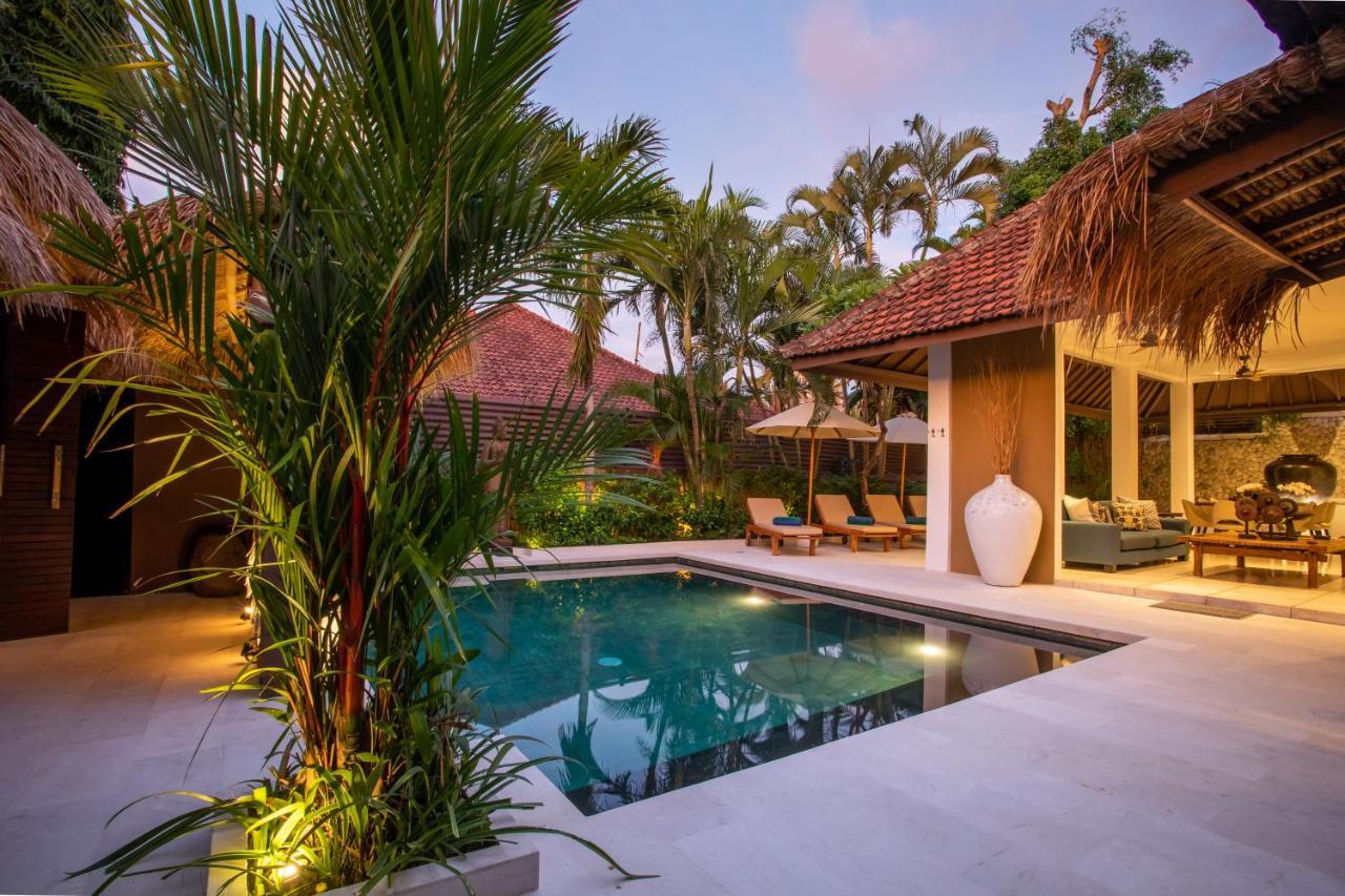 Asrina Villa'S Seminyak エクステリア 写真