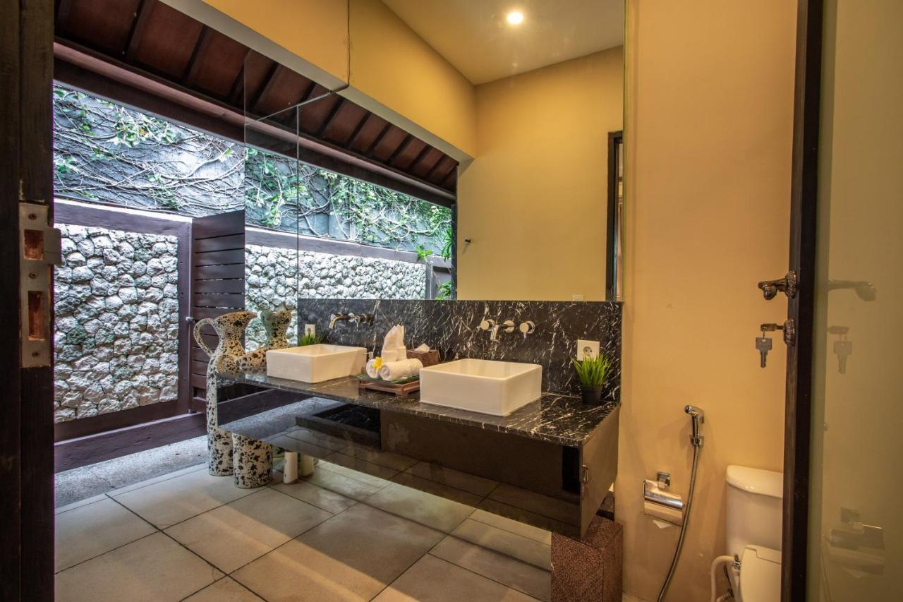 Asrina Villa'S Seminyak エクステリア 写真