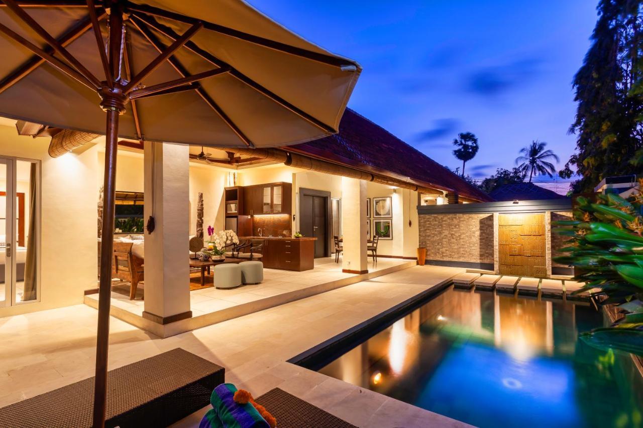 Asrina Villa'S Seminyak エクステリア 写真