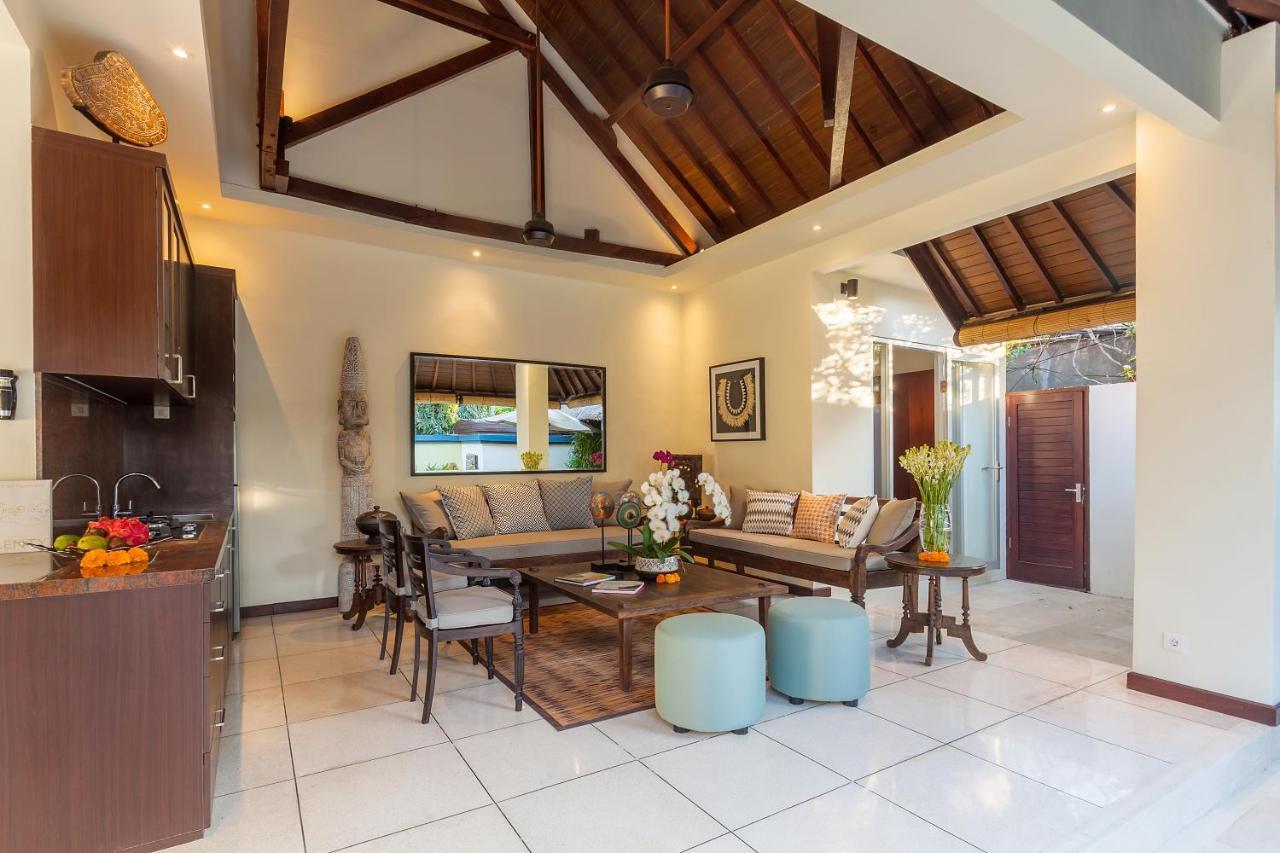 Asrina Villa'S Seminyak エクステリア 写真