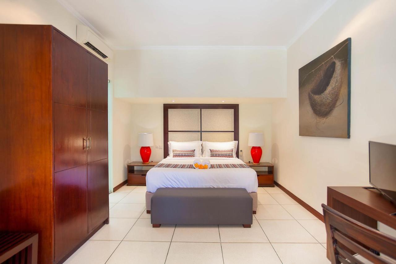 Asrina Villa'S Seminyak エクステリア 写真