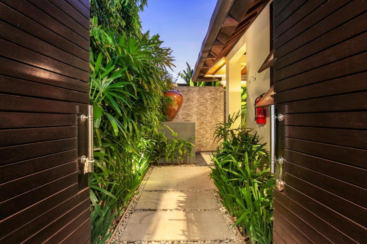 Asrina Villa'S Seminyak エクステリア 写真