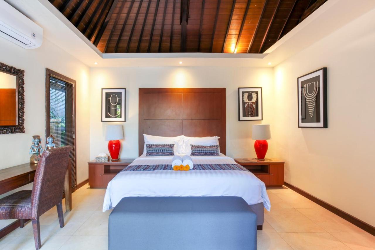Asrina Villa'S Seminyak エクステリア 写真