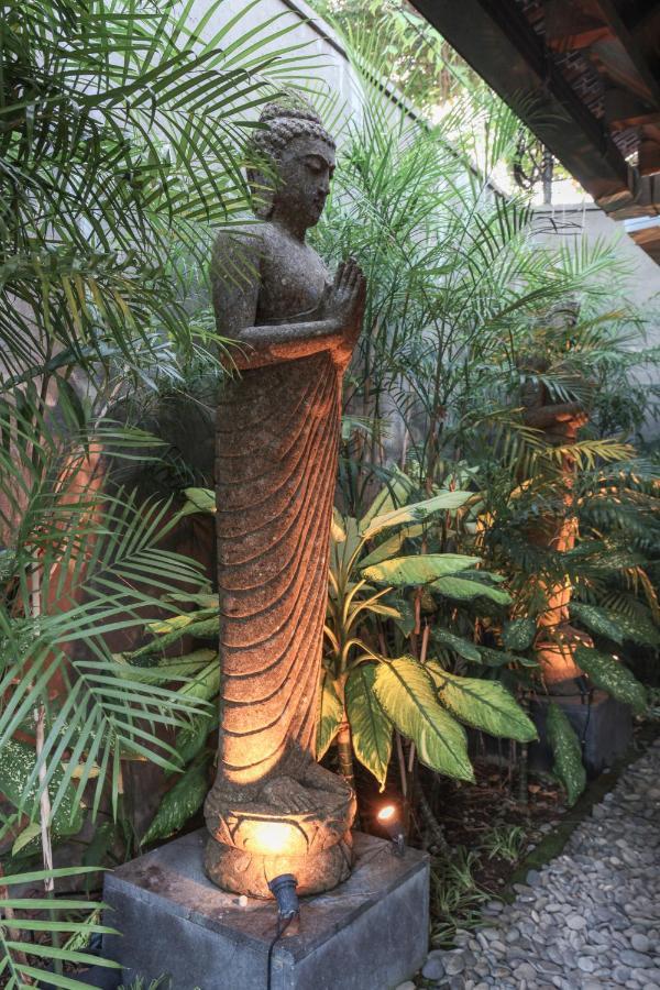 Asrina Villa'S Seminyak エクステリア 写真